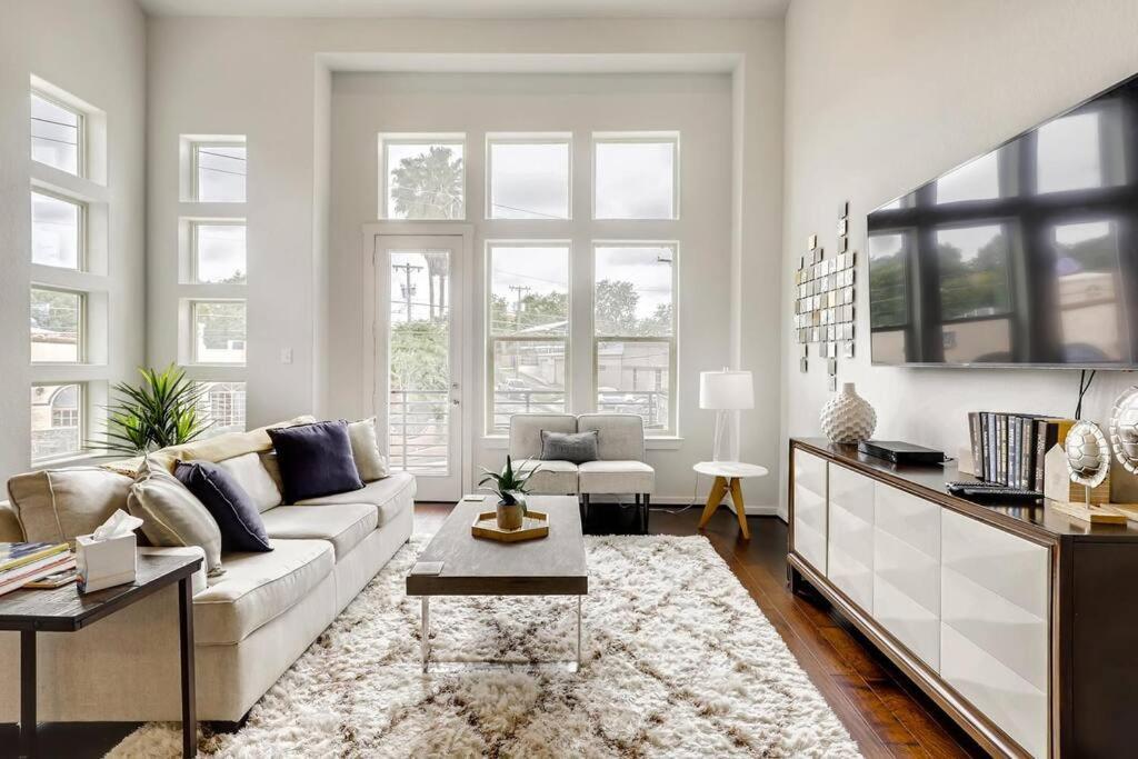 Gorgeous 4 Bed Home On St Mary'S - Minutes To Riverwalk/Pearl سان أنطونيو المظهر الخارجي الصورة