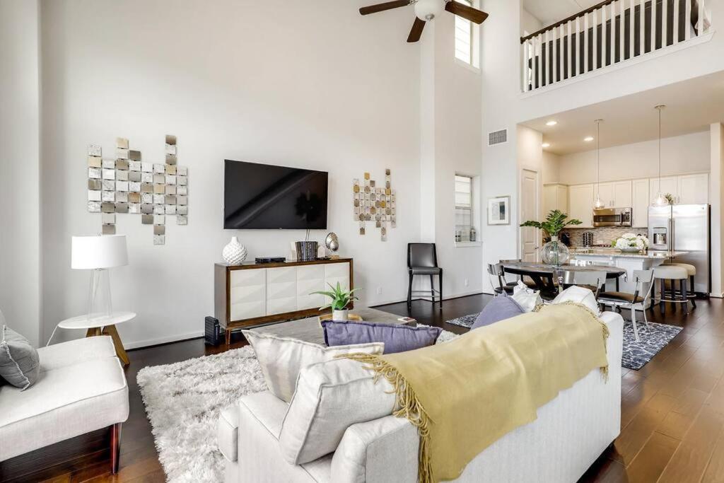 Gorgeous 4 Bed Home On St Mary'S - Minutes To Riverwalk/Pearl سان أنطونيو المظهر الخارجي الصورة