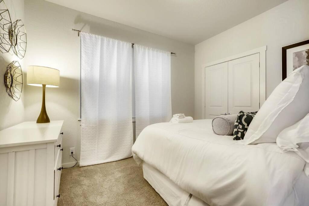 Gorgeous 4 Bed Home On St Mary'S - Minutes To Riverwalk/Pearl سان أنطونيو المظهر الخارجي الصورة