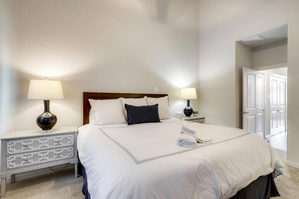 Gorgeous 4 Bed Home On St Mary'S - Minutes To Riverwalk/Pearl سان أنطونيو المظهر الخارجي الصورة